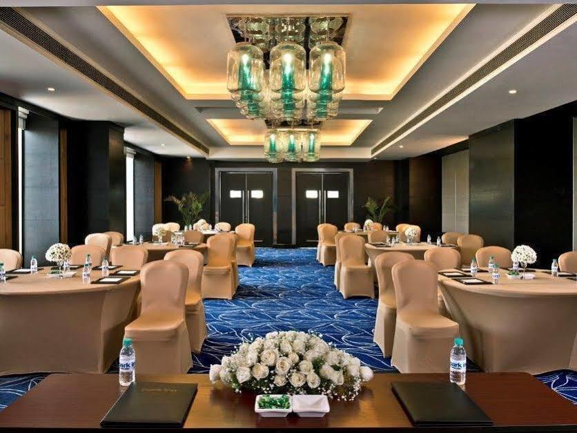 Park Inn By Radisson New Delhi Ip Extension Экстерьер фото