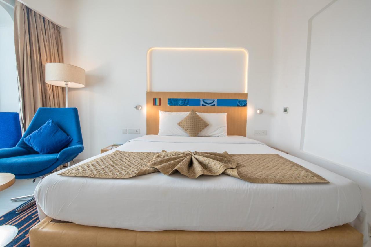 Park Inn By Radisson New Delhi Ip Extension Экстерьер фото
