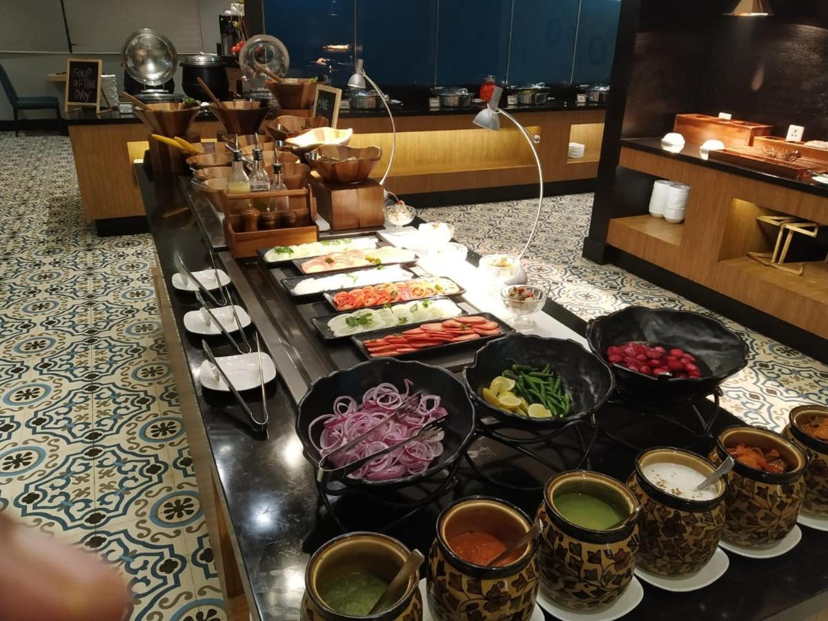 Park Inn By Radisson New Delhi Ip Extension Экстерьер фото